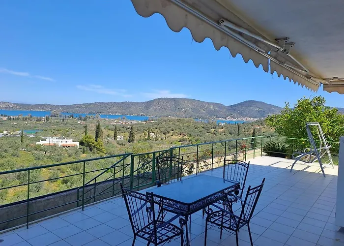 Villa George's Galatas (Poros)